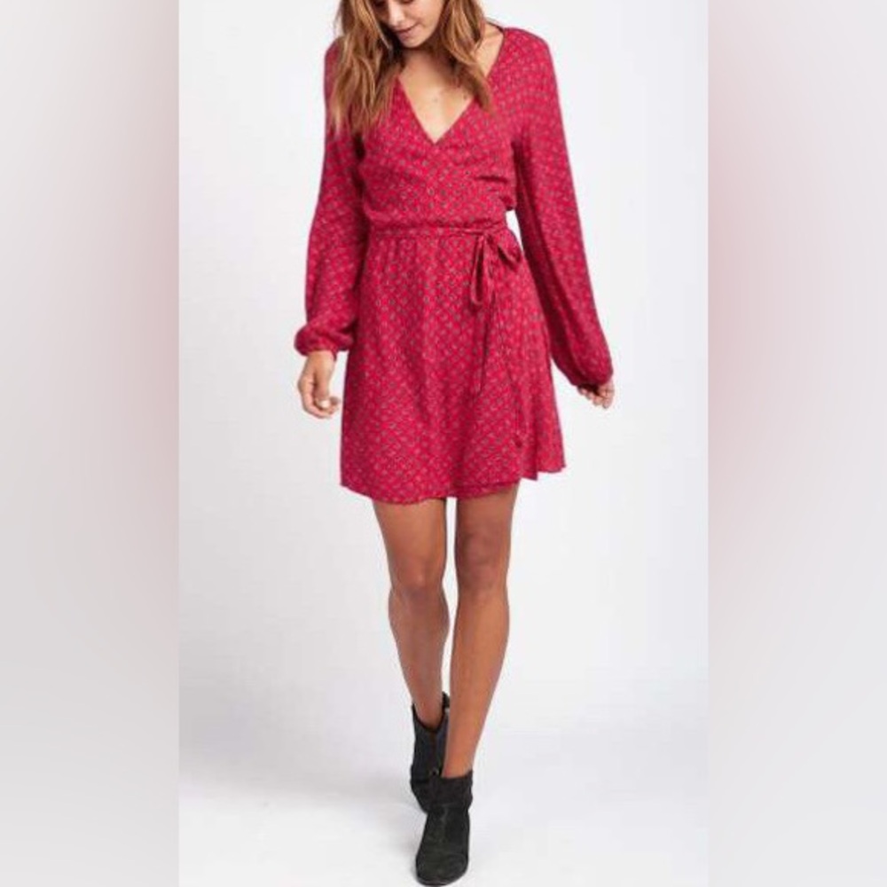 Billabong Love Warrior Wrap Mini Dress in Crimson Red Long Sleeve M